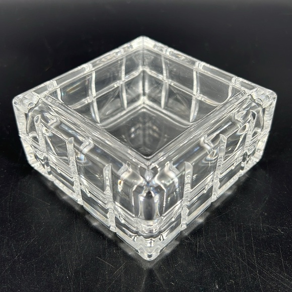 Vintage Avon Crystal Trinket Box - Picture 2 of 7